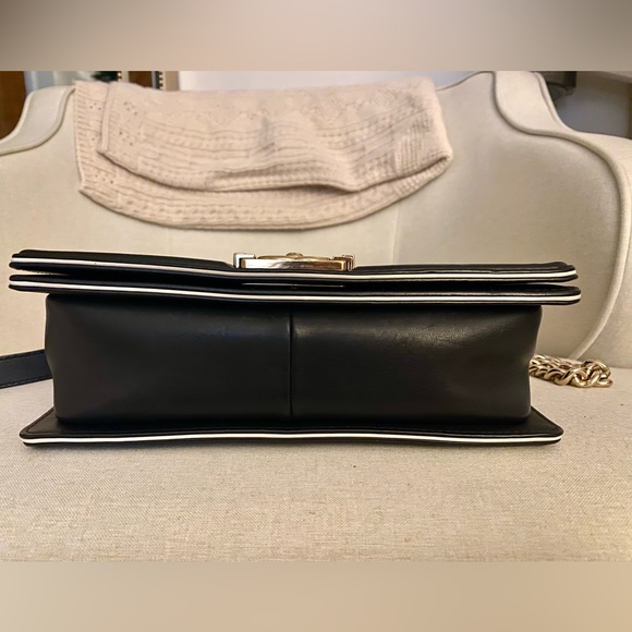 Chanel Classic Flap Black Medium Boy Bag with Top Handle - Picture 7 of 16
